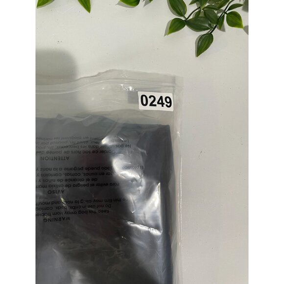 Levi’s Black High-Waisted Tapered Leg Mom Jeans Size 29x30 - Picture 13 of 13